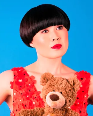Atsuko Okatsuka Red Bank
