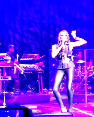 En Vogue Holmdel