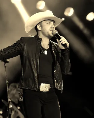 Justin Moore Montclair